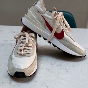 Nike Waffle 1 SE Sneakers